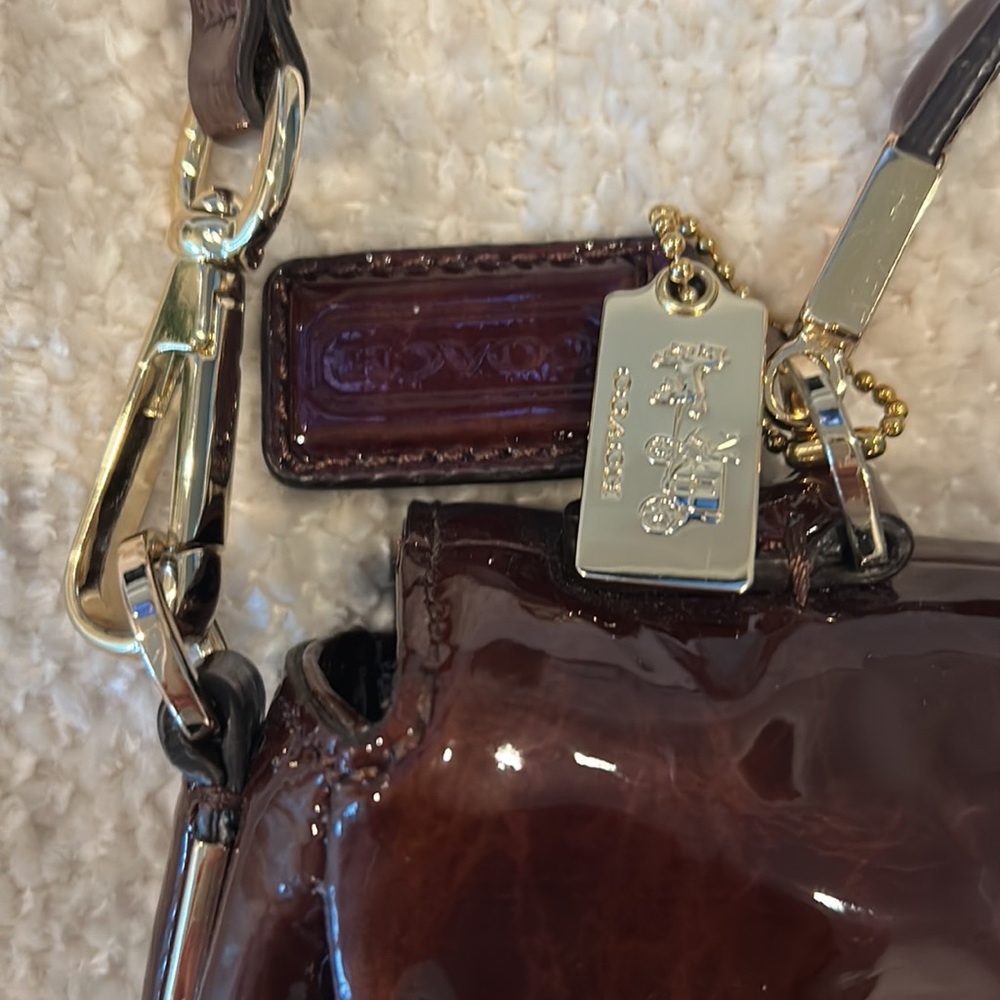 COACH Handbag in mint condition! - Picture 3 of 8